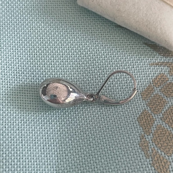 Sterling silver teardrop dangle earrings - Picture 2 of 3